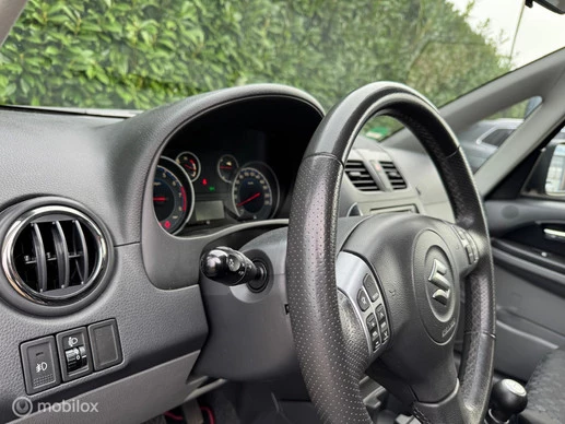 Suzuki SX4 - Afbeelding 20 van 25