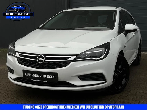 Opel Astra - Afbeelding 1 van 30