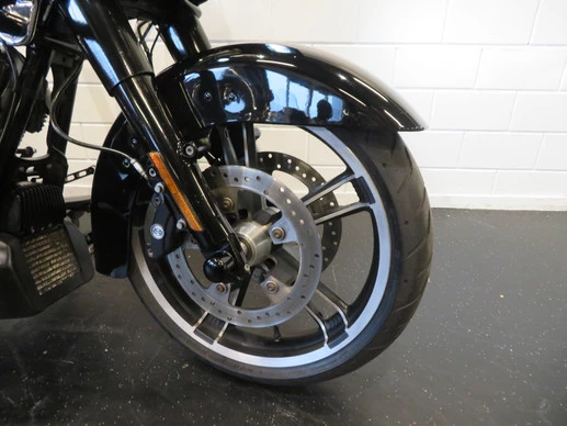 Harley-Davidson Road Glide - Afbeelding 7 van 13