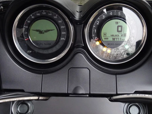 Moto Guzzi  - Afbeelding 11 van 16