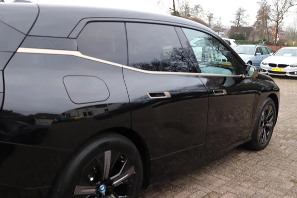 BMW iX - Afbeelding 26 van 30