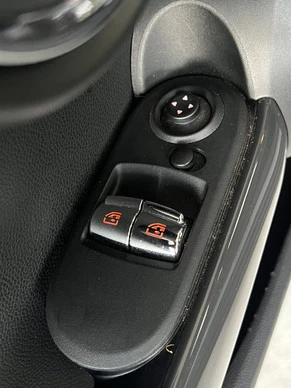 MINI Cooper - Afbeelding 26 van 28