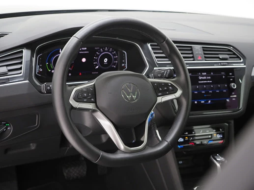 Volkswagen Tiguan - Afbeelding 17 van 30