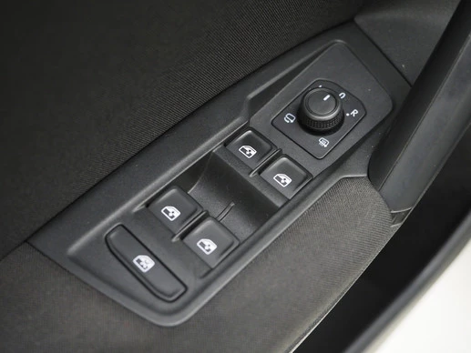 Volkswagen Tiguan - Afbeelding 18 van 30