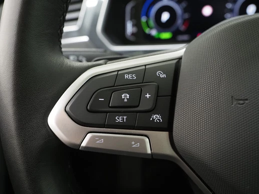 Volkswagen Tiguan - Afbeelding 21 van 30