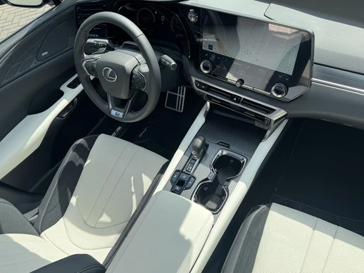 Lexus RX - Afbeelding 14 van 30