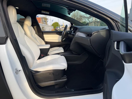 Tesla Model X - Afbeelding 12 van 30