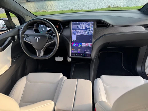 Tesla Model X - Afbeelding 14 van 30