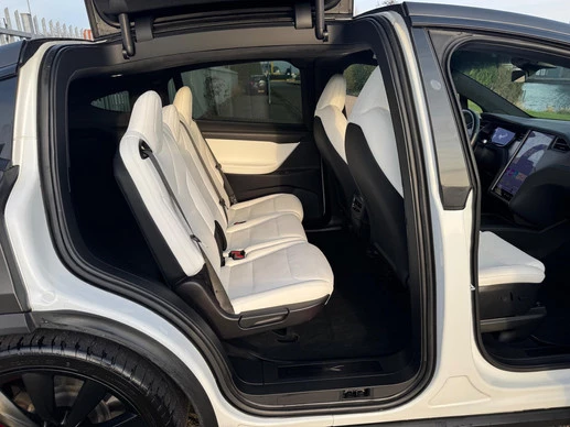 Tesla Model X - Afbeelding 16 van 30