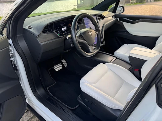 Tesla Model X - Afbeelding 23 van 30