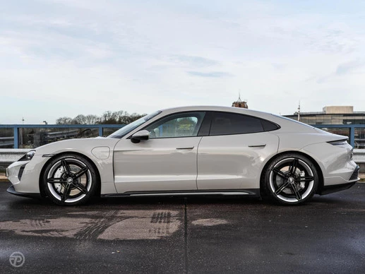 Porsche Taycan - Afbeelding 7 van 30