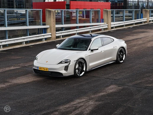 Porsche Taycan - Afbeelding 8 van 30