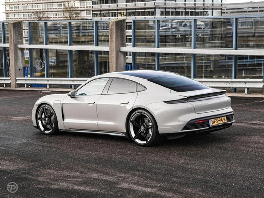 Porsche Taycan - Afbeelding 9 van 30