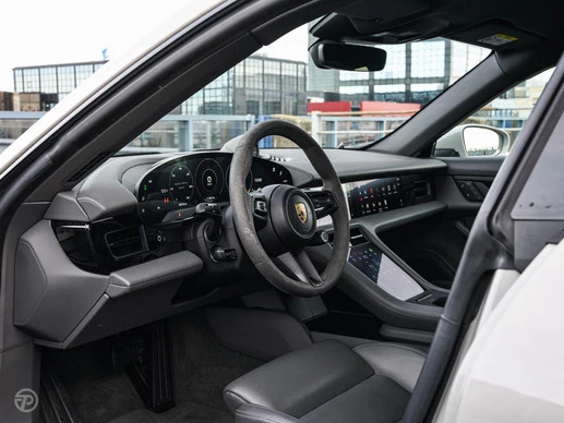 Porsche Taycan - Afbeelding 10 van 30