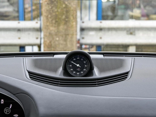 Porsche Taycan - Afbeelding 17 van 30