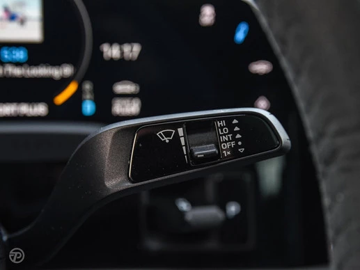 Porsche Taycan - Afbeelding 23 van 30