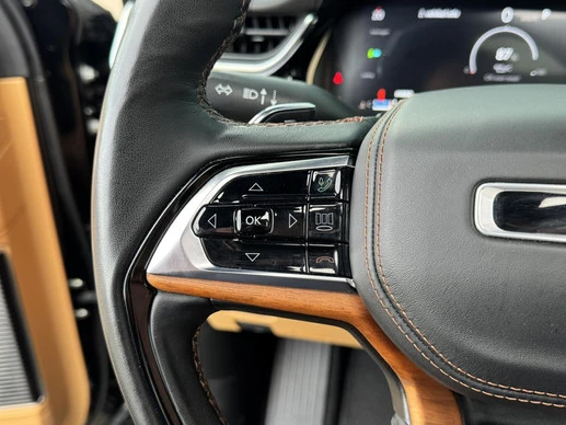 Jeep Grand Cherokee - Afbeelding 23 van 30