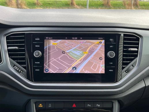 Volkswagen T-Roc - Afbeelding 25 van 30