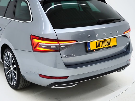 Škoda Superb - Afbeelding 13 van 30