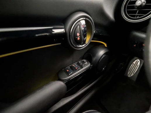 MINI Cooper S Cabrio - Afbeelding 17 van 30