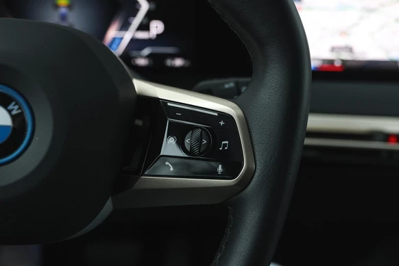 BMW iX - Afbeelding 17 van 30