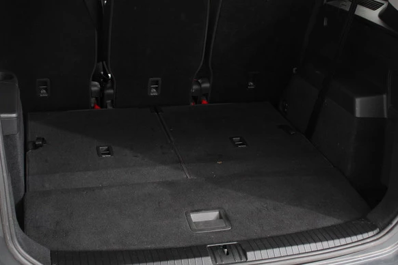 Volkswagen Touran - Afbeelding 27 van 30