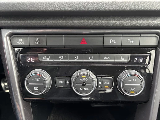 Volkswagen T-Roc - Afbeelding 22 van 30