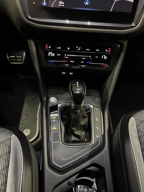 Volkswagen Tiguan - Afbeelding 21 van 30