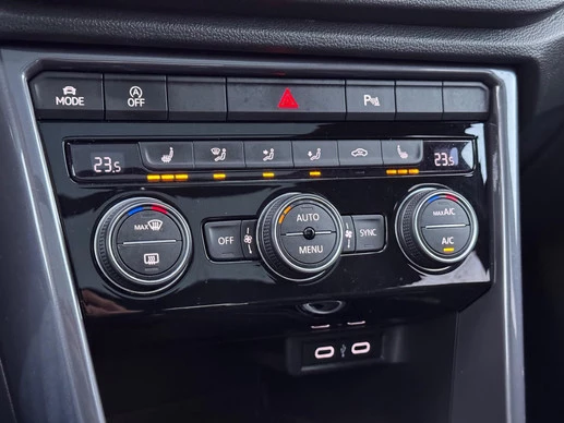 Volkswagen T-Roc - Afbeelding 18 van 22