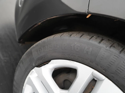 Renault Clio - Afbeelding 25 van 30