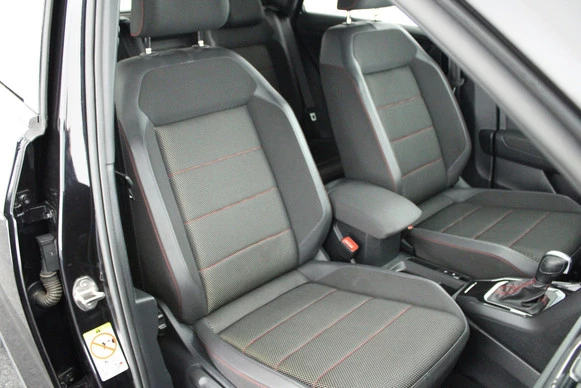 Volkswagen T-Roc - Afbeelding 2 van 30