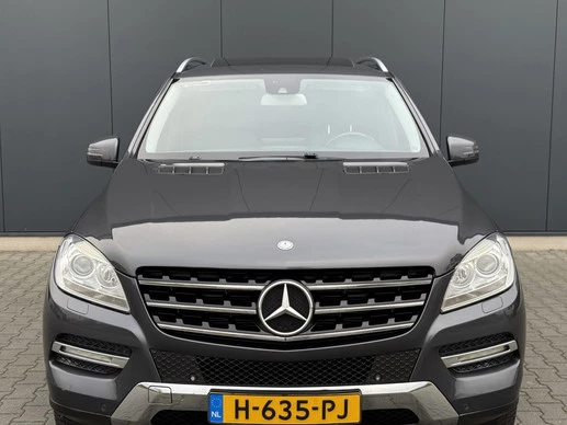 Mercedes-Benz M-Klasse - Afbeelding 14 van 25