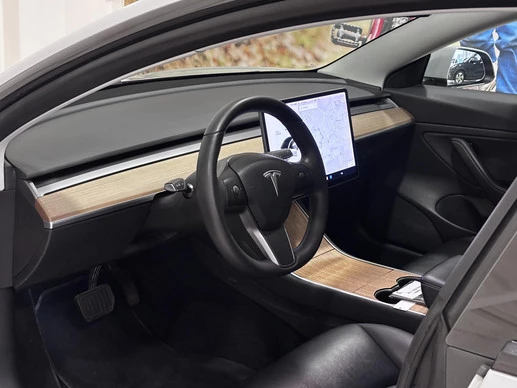 Tesla Model 3 - Afbeelding 6 van 27