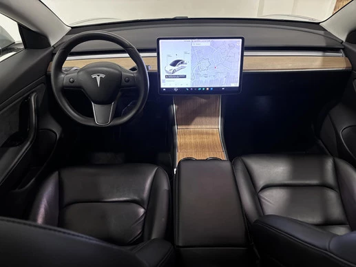 Tesla Model 3 - Afbeelding 10 van 27