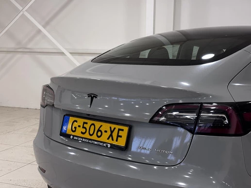 Tesla Model 3 - Afbeelding 24 van 27