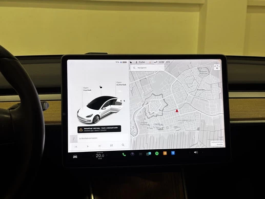 Tesla Model 3 - Afbeelding 25 van 27