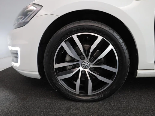 Volkswagen e-Golf - Afbeelding 13 van 24