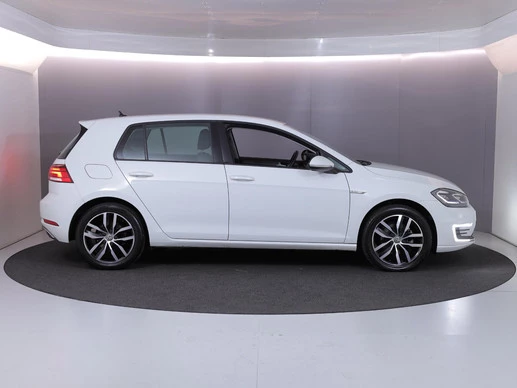 Volkswagen e-Golf - Afbeelding 17 van 24