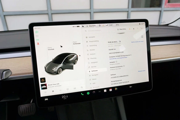Tesla Model 3 - Afbeelding 10 van 30