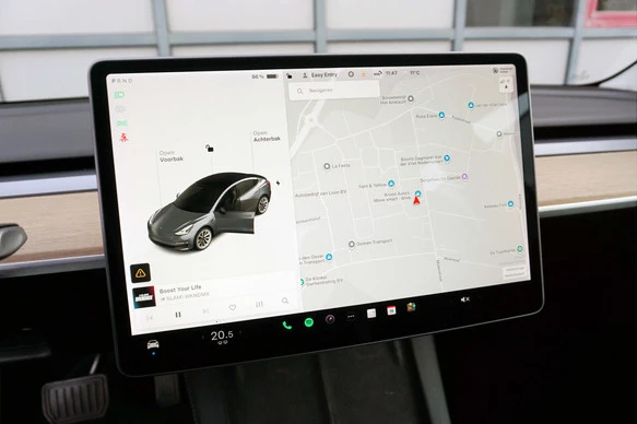Tesla Model 3 - Afbeelding 16 van 30