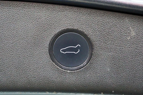 Tesla Model 3 - Afbeelding 29 van 30