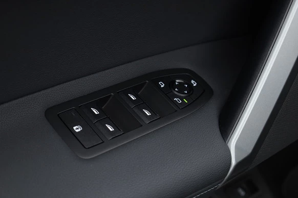 BMW iX - Afbeelding 10 van 30