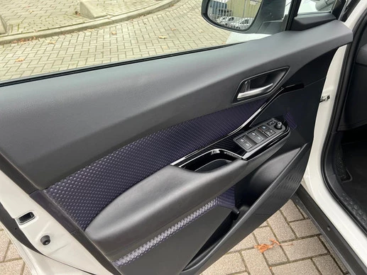 Toyota C-HR - Afbeelding 9 van 30