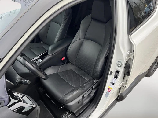 Toyota C-HR - Afbeelding 11 van 30