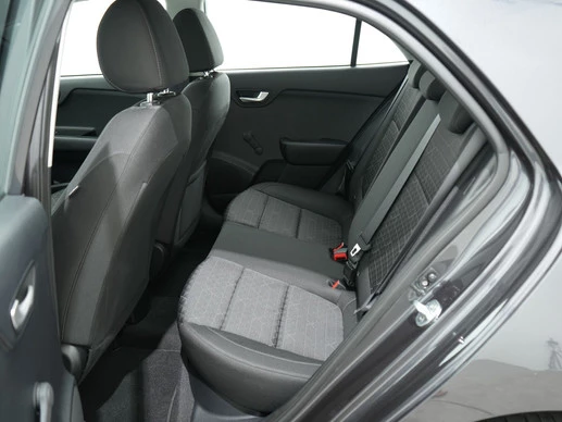 Kia Rio - Afbeelding 24 van 30