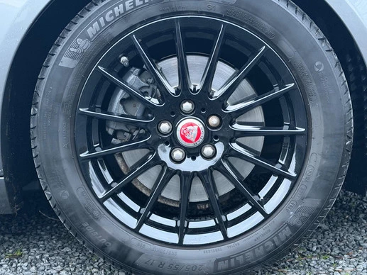 Jaguar XE - Afbeelding 22 van 22