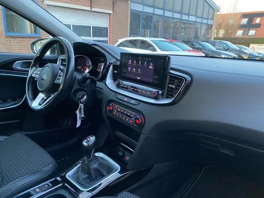 Kia XCeed - Afbeelding 11 van 30