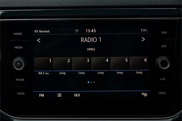 Volkswagen T-Roc - Afbeelding 25 van 30