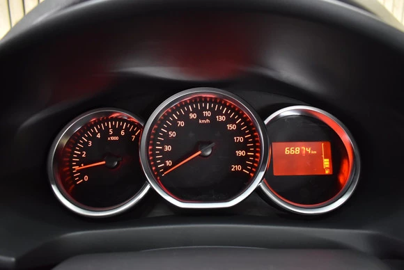 Dacia Logan - Afbeelding 7 van 30