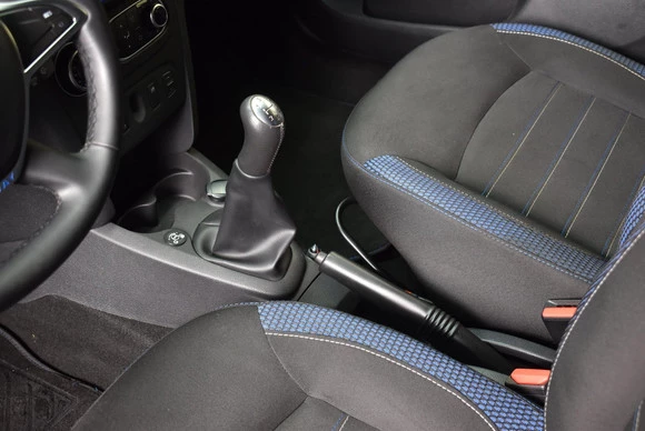 Dacia Logan - Afbeelding 28 van 30